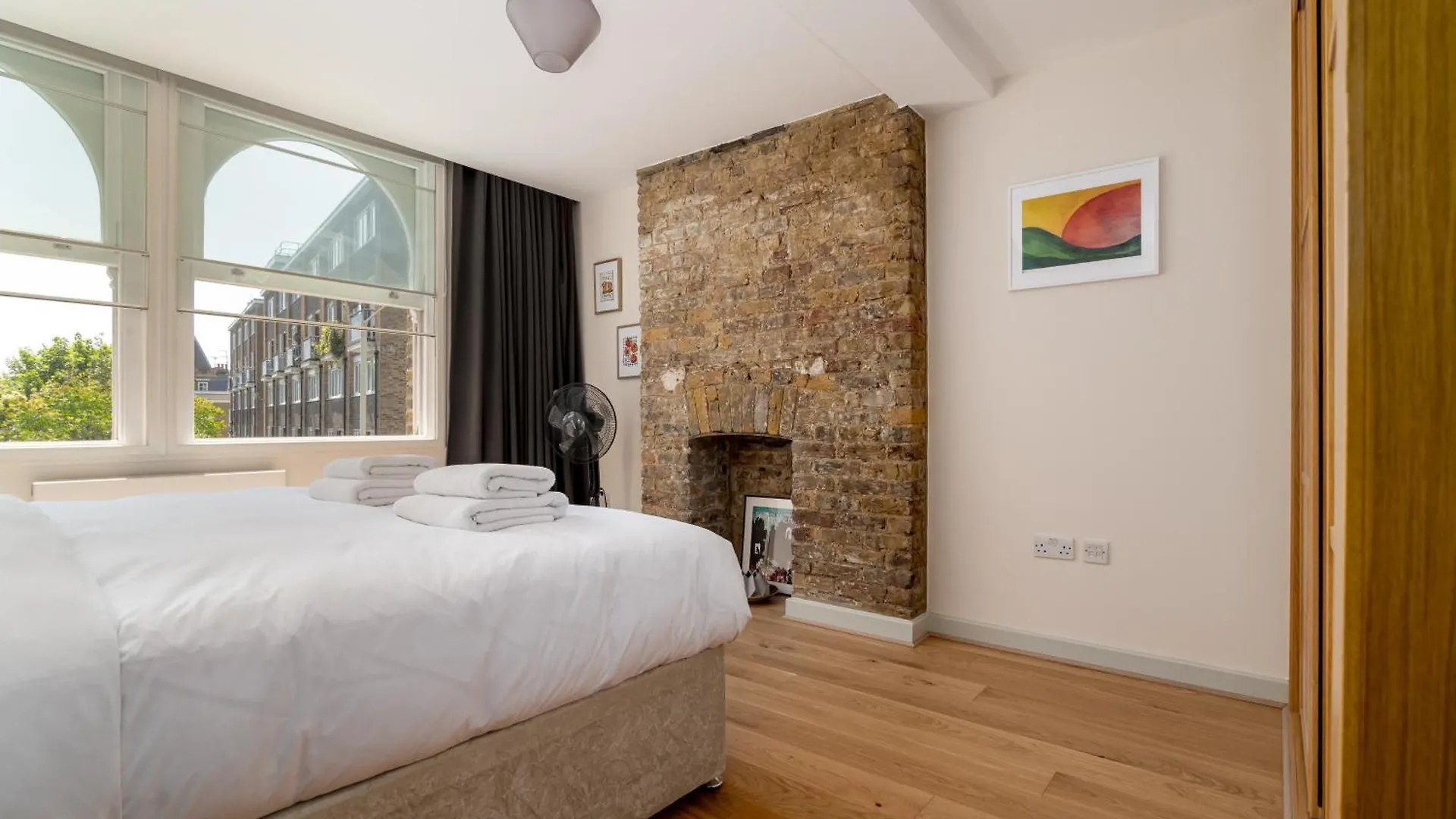 2 Bedroom Apartment In London Bridge