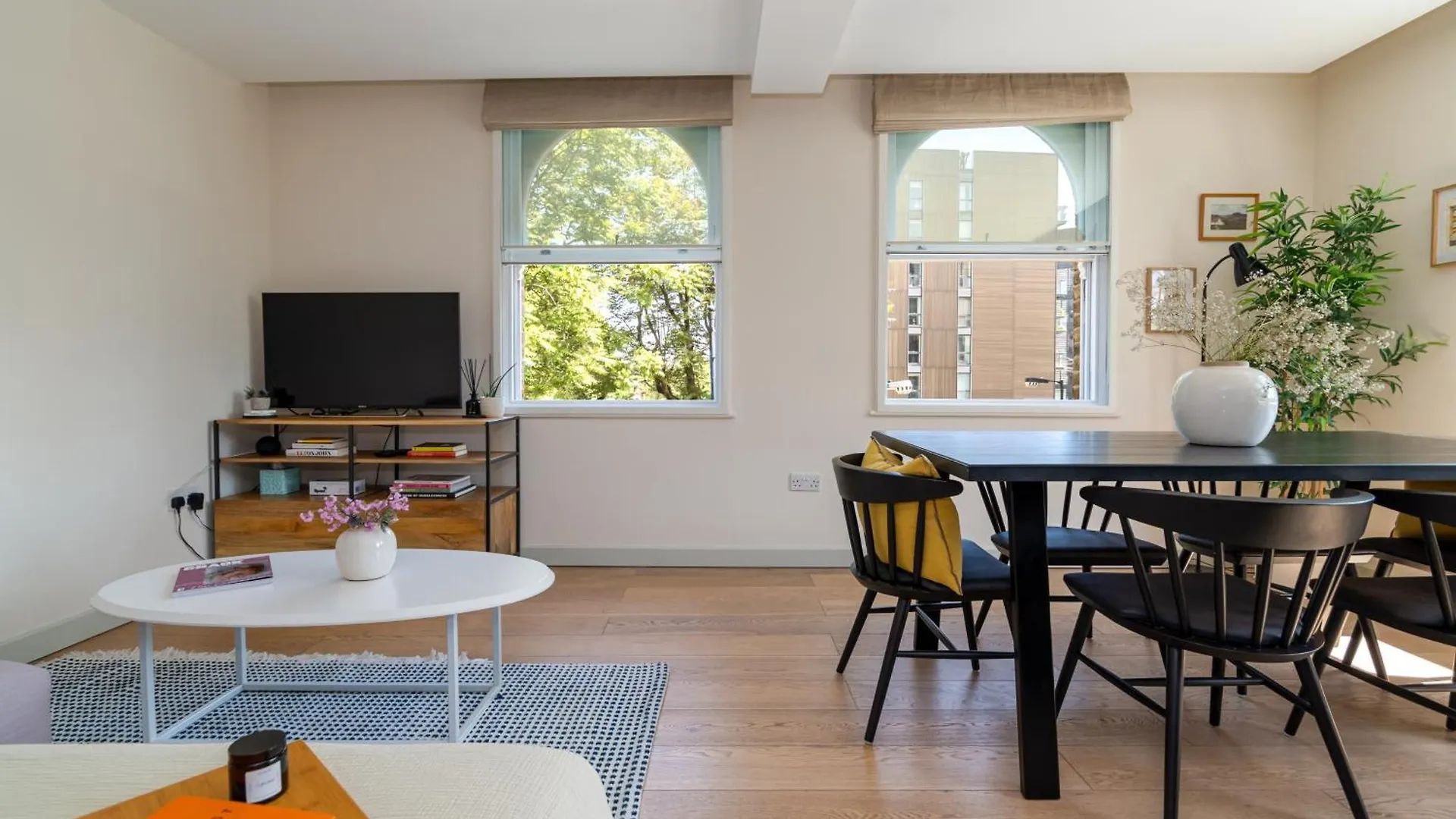 2 Bedroom Apartment In London Bridge