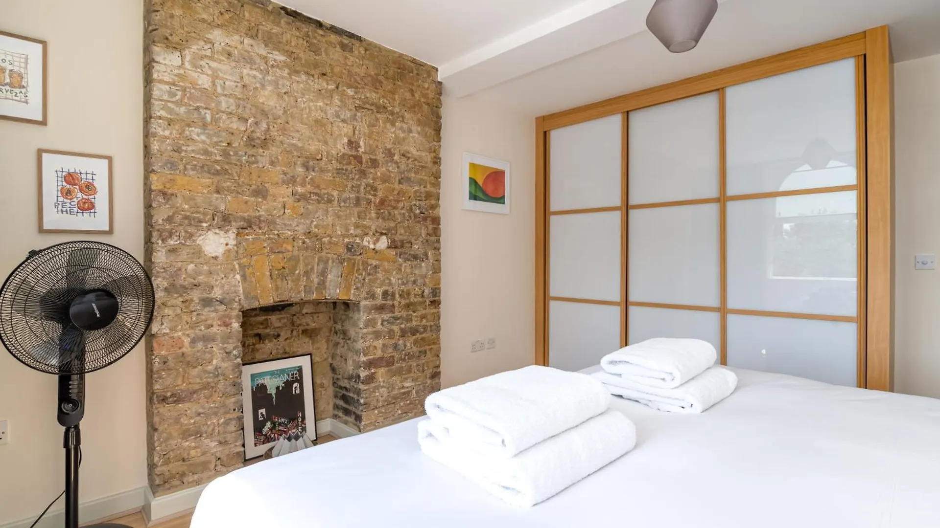 2 Bedroom Apartment In London Bridge