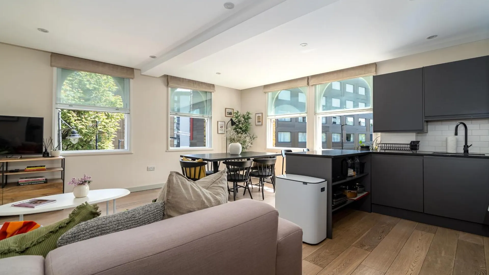 2 Bedroom Apartment In London Bridge